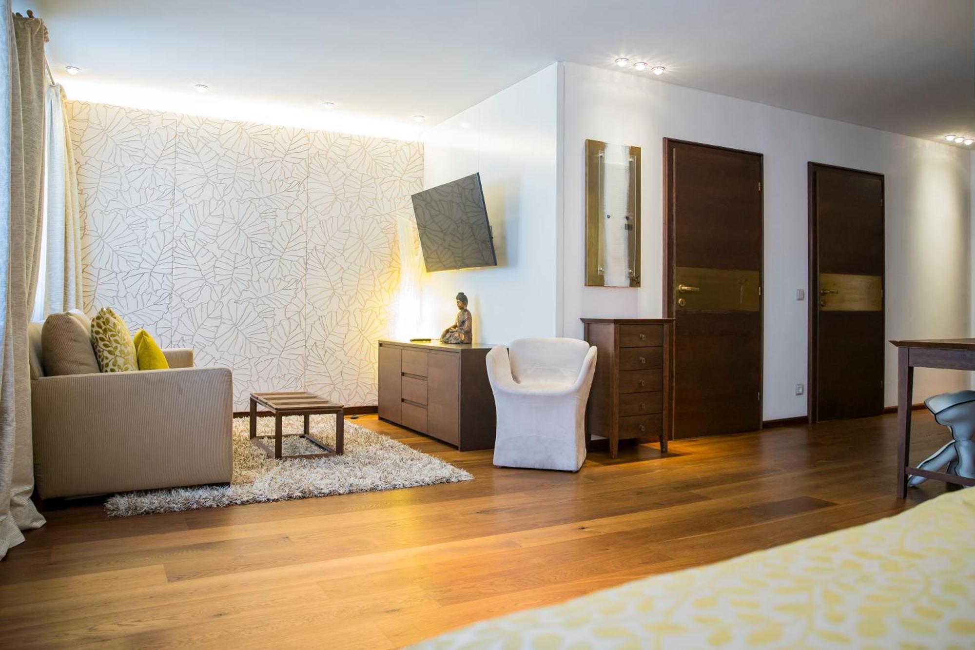 Iris Porsche Hotel & Restaurant Мондзее Екстериор снимка
