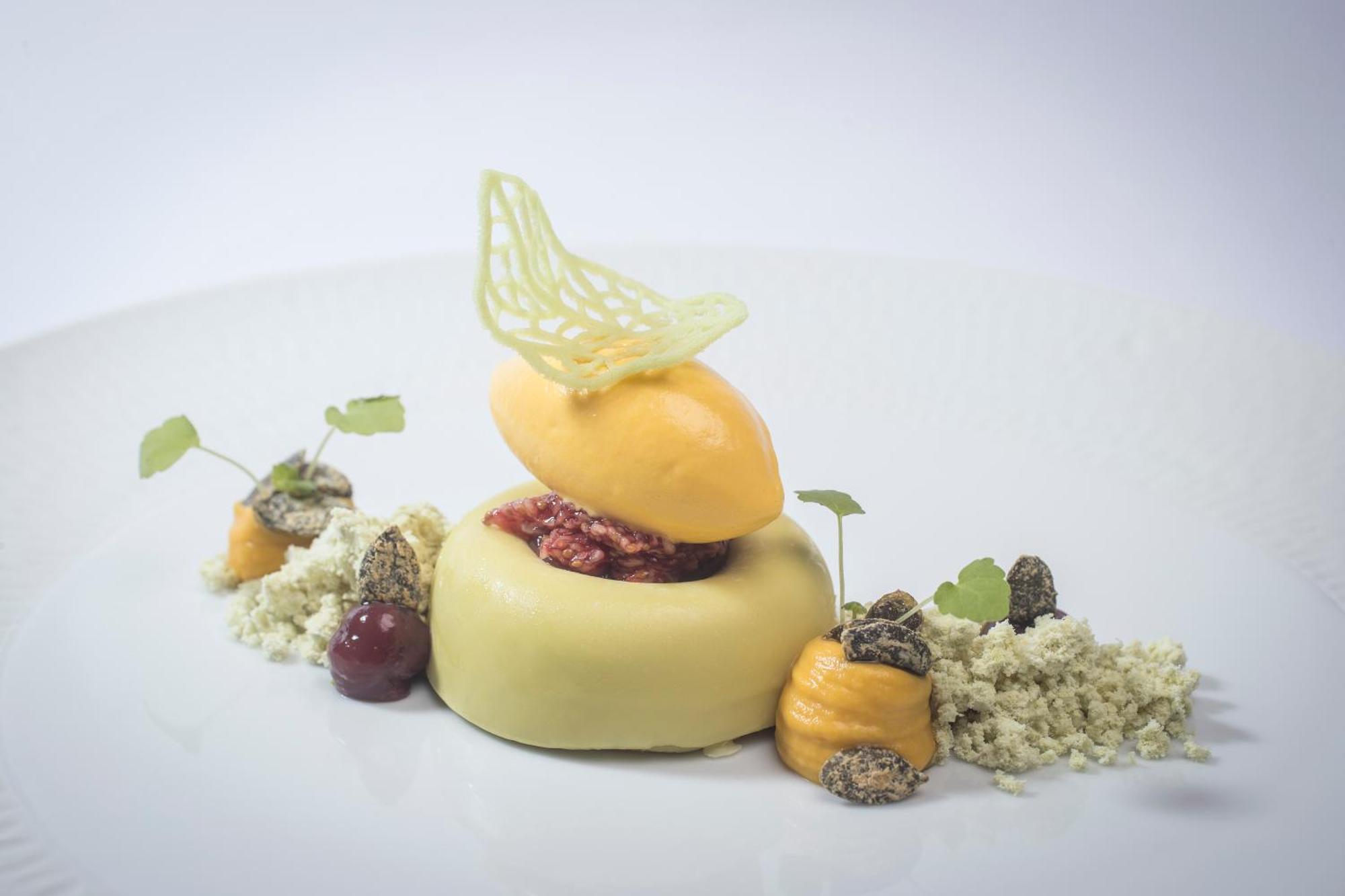 Iris Porsche Hotel & Restaurant Мондзее Екстериор снимка