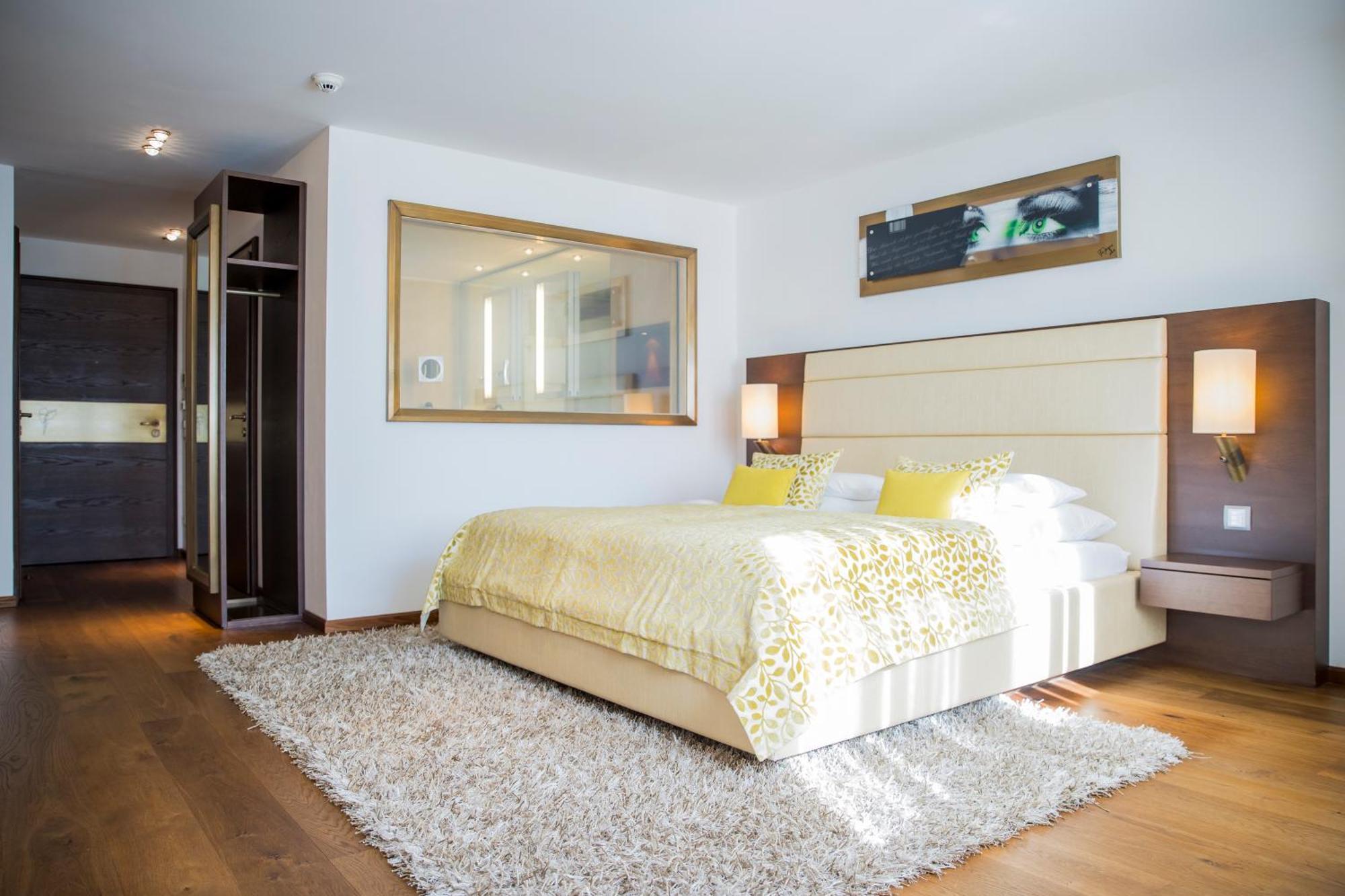 Iris Porsche Hotel & Restaurant Мондзее Екстериор снимка