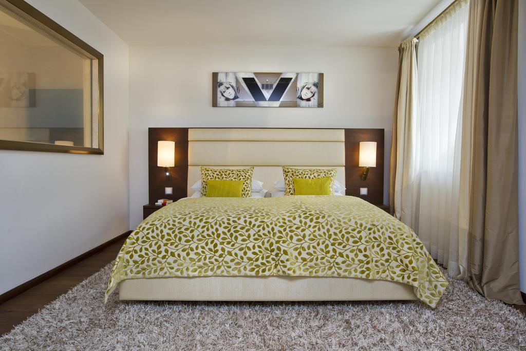 Iris Porsche Hotel & Restaurant Мондзее Стая снимка
